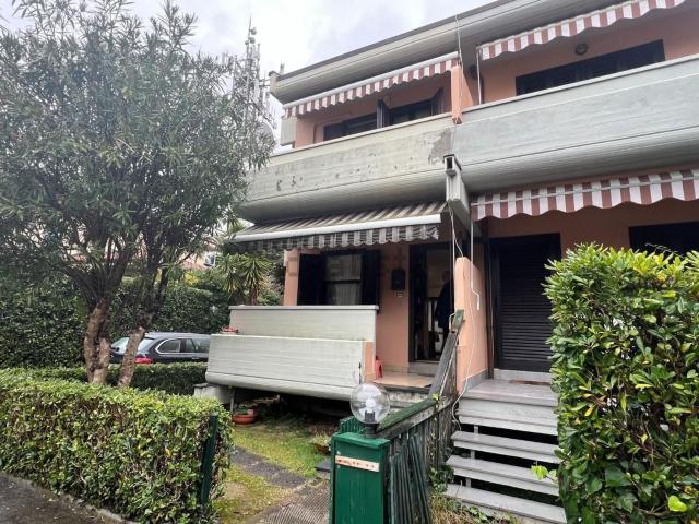 Villetta a schiera in vendita di 115 m² in Via Gioacchino Rossini