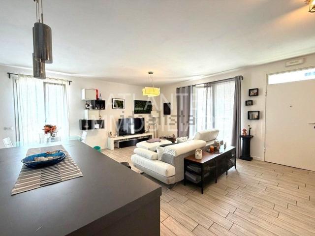 Villetta a schiera in vendita di 115 m² in Via del Carro