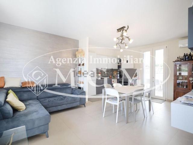 Villetta a schiera in vendita di 115 m² in Via Pio La Torre