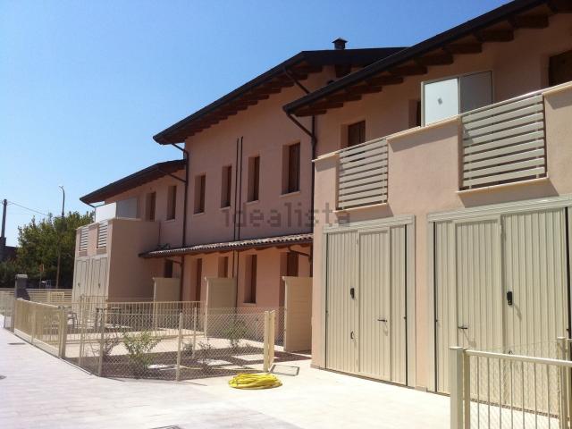 Villetta a schiera in vendita di 115 m² in Via Ragone, 5