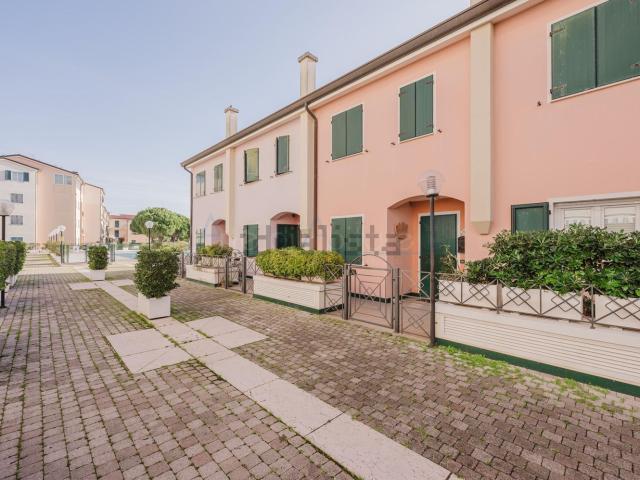 Villetta a schiera in vendita di 115 m² in Via Riva dei Bragozzi, 155