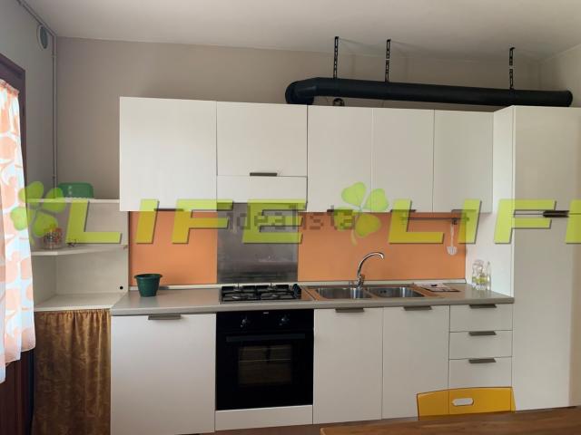 Villetta a schiera in vendita di 115 m² in Piazza XIII Martiri