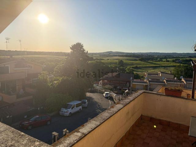 Villetta a schiera in vendita di 116 m² in Via Monte Cremasco, 114