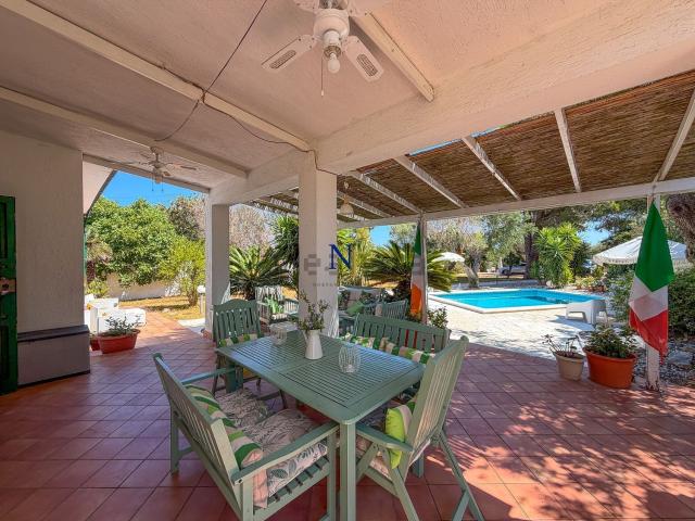 Villetta a schiera in vendita di 117 m² in Contrada Colombo