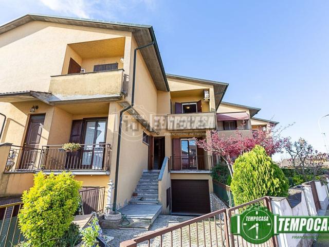 Villetta a schiera in vendita di 118 m² in Via Fosse Ardeatine