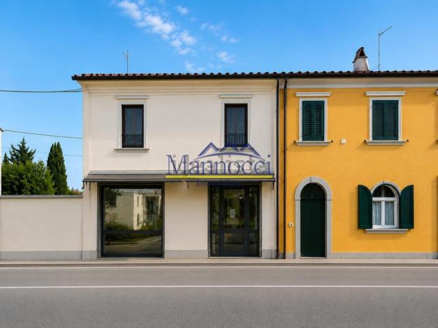 Villetta a schiera in vendita di 118 m² in Via Tosco Romagnola