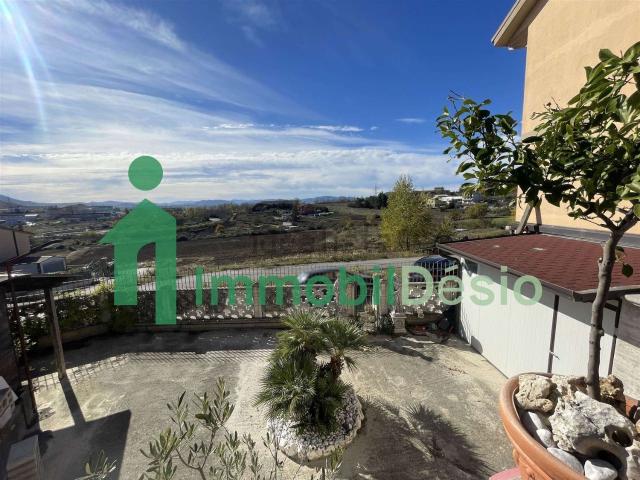 Villetta a schiera in vendita di 119 m²