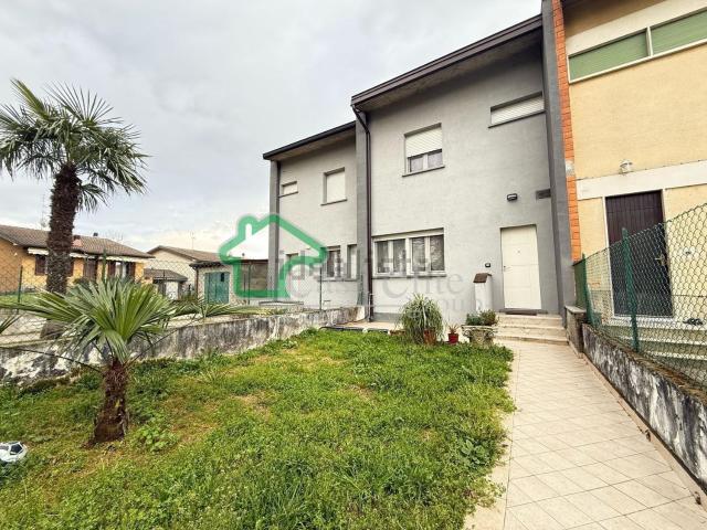 Villetta a schiera in vendita di 120 m² in Via Giuseppe Verdi