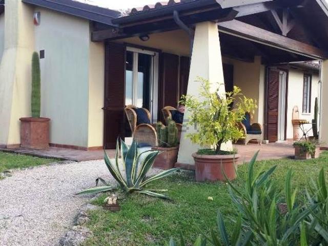 Villetta a schiera in vendita di 120 m² in Via Giovanni Pascoli