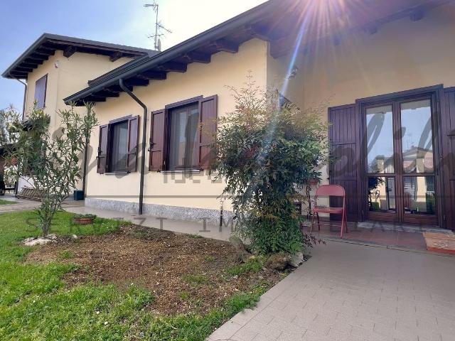 Villetta a schiera in vendita di 120 m² in Via degli Ontani