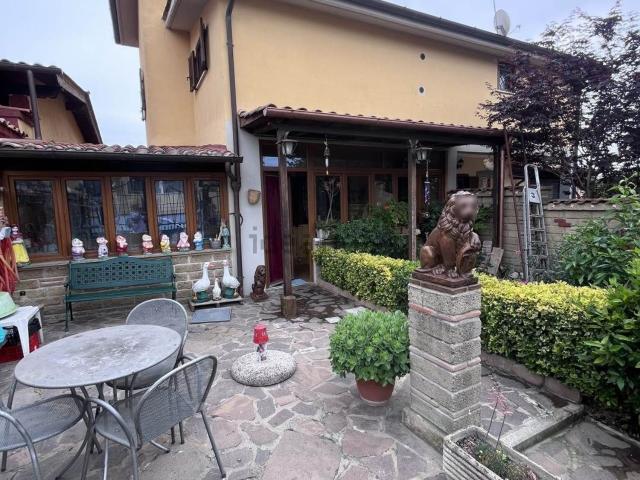 Villetta a schiera in vendita di 120 m² in Via dei Barattoli, 14