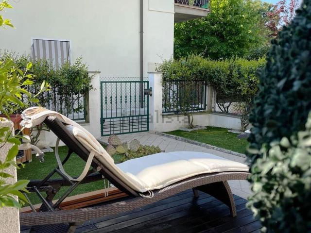 Villetta a schiera in vendita di 120 m² in Via dei Papaveri