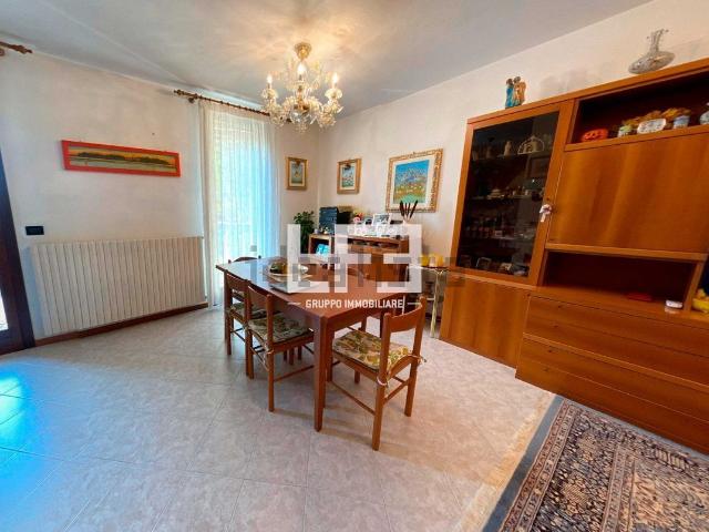 Villetta a schiera in vendita di 120 m² in Via dei Spironi