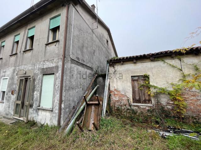 Villetta a schiera in vendita di 120 m² in Via del Capitello Albrizzi