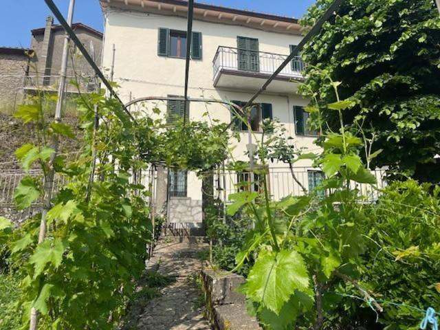 Villetta a schiera in vendita di 120 m² in Via del Piazzale