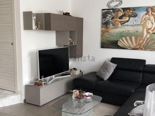 Villetta a schiera in vendita di 120 m² in Via della Bassa, 118