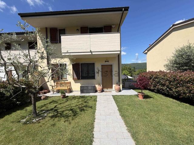 Villetta a schiera in vendita di 120 m² in Via della Libertà