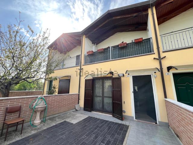 Villetta a schiera in vendita di 120 m² in Via della Resistenza, 34