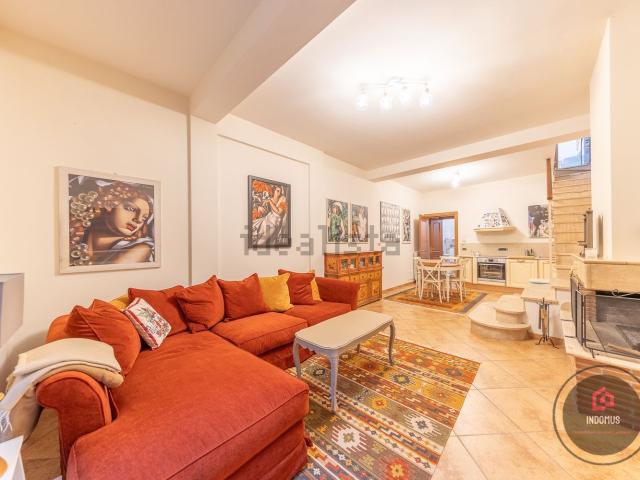 Villetta a schiera in vendita di 120 m² in Via delle Calcare, 22