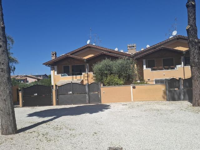 Villetta a schiera in vendita di 120 m² in Via Emiliano Sarti