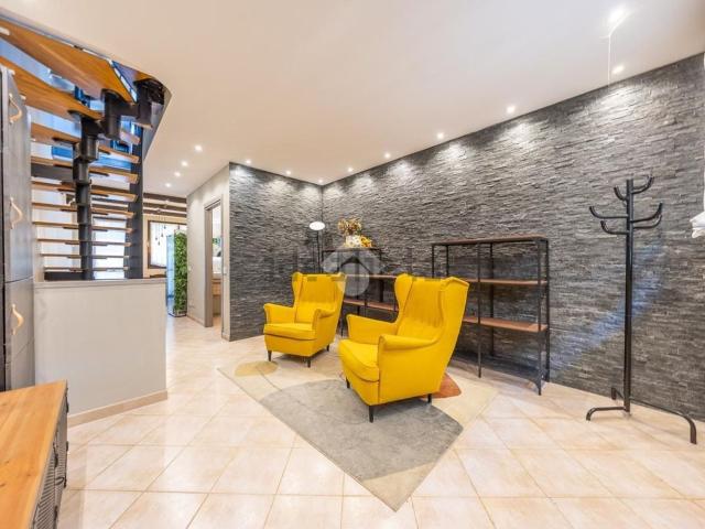 Villetta a schiera in vendita di 120 m² in Via Francesco Vitalini, 42