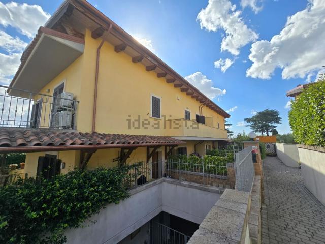 Villetta a schiera in vendita di 120 m² in Via Isidoro Zingaretti, 40