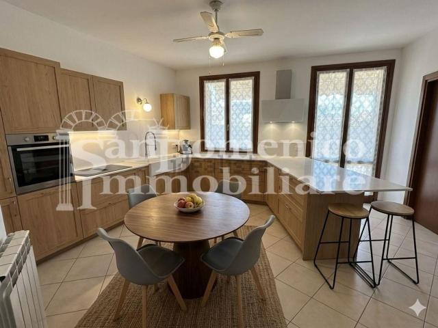 Villetta a schiera in vendita di 120 m² in Via IV Novembre