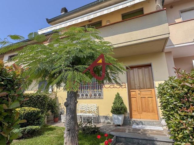 Villetta a schiera in vendita di 120 m² in Via Leonardo da Vinci