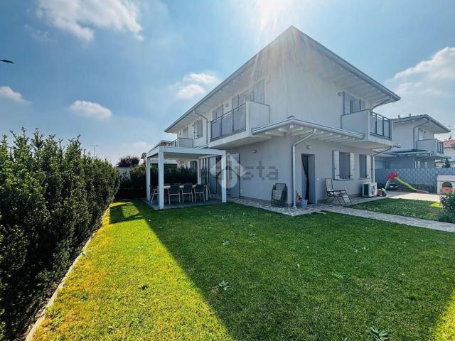 Villetta a schiera in vendita di 120 m² in Via Marie Curie, 8