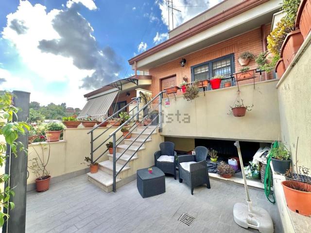 Villetta a schiera in vendita di 120 m² in Via Pavullo Nel Frignano, 107