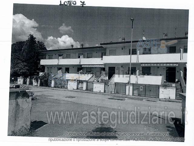 Villetta a schiera in vendita di 120 m² in Via Provinciale Lucchese, 587