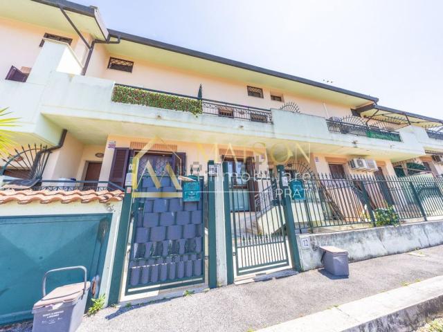 Villetta a schiera in vendita di 120 m² in Via Rozzano
