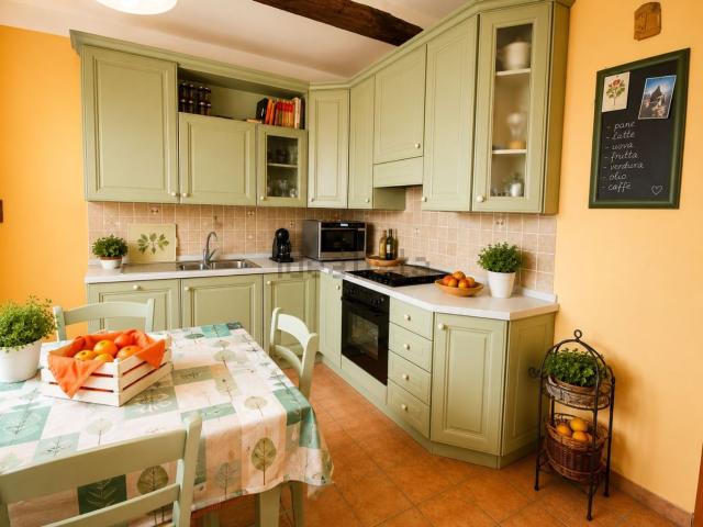 Villetta a schiera in vendita di 120 m² in Via Tinelli, 54100