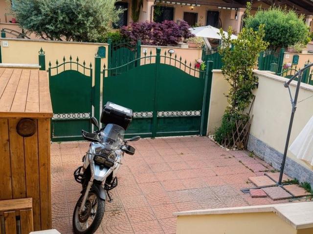 Villetta a schiera in vendita di 120 m² in Via Tradate
