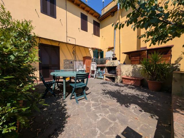 Villetta a schiera in vendita di 120 m² in Via Trebbio