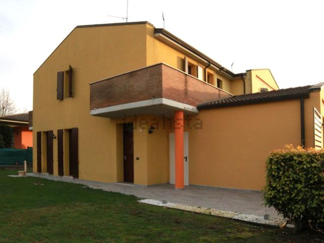 Villetta a schiera in vendita di 120 m² in Via Zapparoli, 11