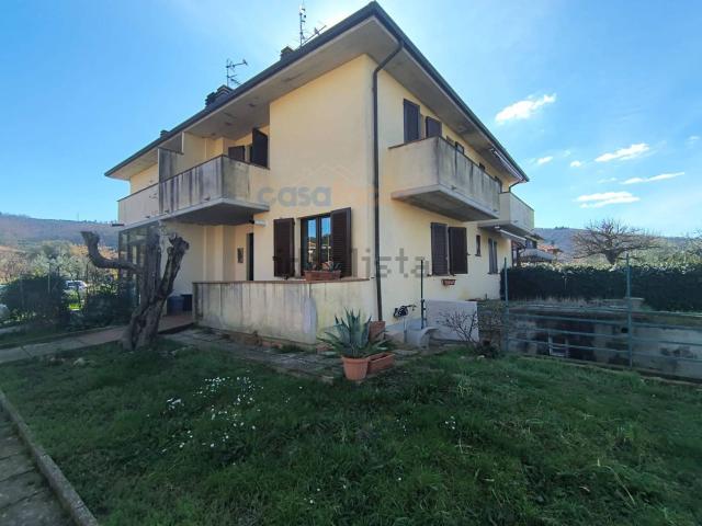 Villetta a schiera in vendita di 120 m² in Viale Magione, 1