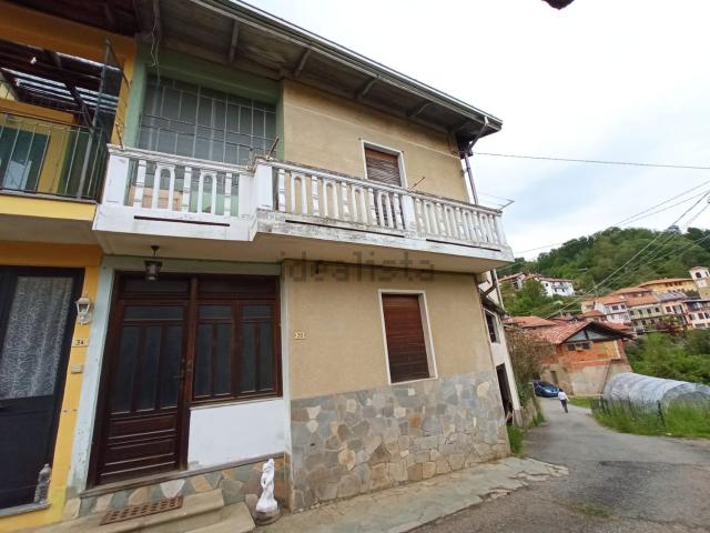 Villetta a schiera in vendita di 120 m² in Frazione MAGLIONE, 55