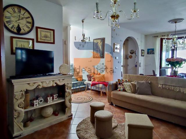 Villetta a schiera in vendita di 120 m² in Frazione Santa Croce, 34