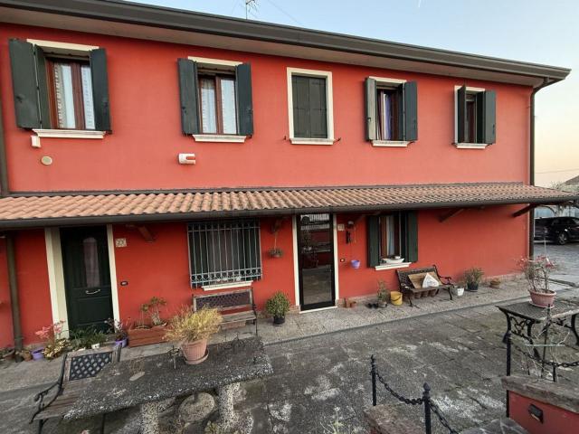 Villetta a schiera in vendita di 120 m² in Località Artessura