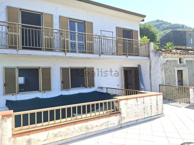 Villetta a schiera in vendita di 120 m² in Località Santa Barbara