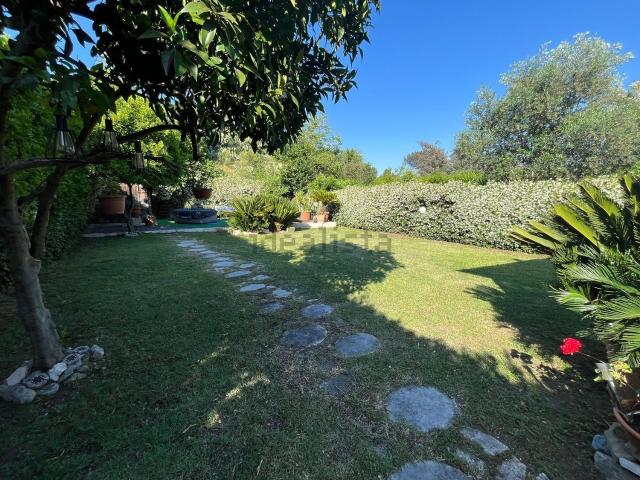 Villetta a schiera in vendita di 121 m² in Via di Casal Selce, 383