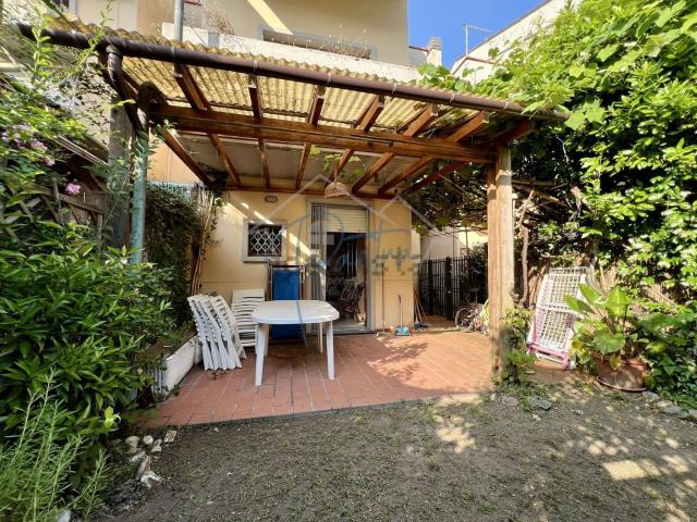 Villetta a schiera in vendita di 121 m² in Via Pandolfino