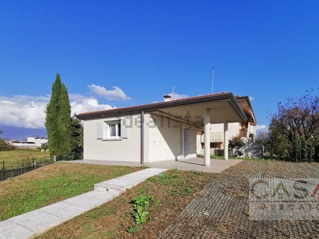 Villetta a schiera in vendita di 122 m² in Via G. Puccini