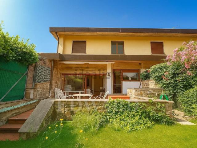 Villetta a schiera in vendita di 122 m² in Via del Poggettone