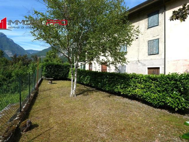 Villetta a schiera in vendita di 123 m² in Via Cavallara, 7