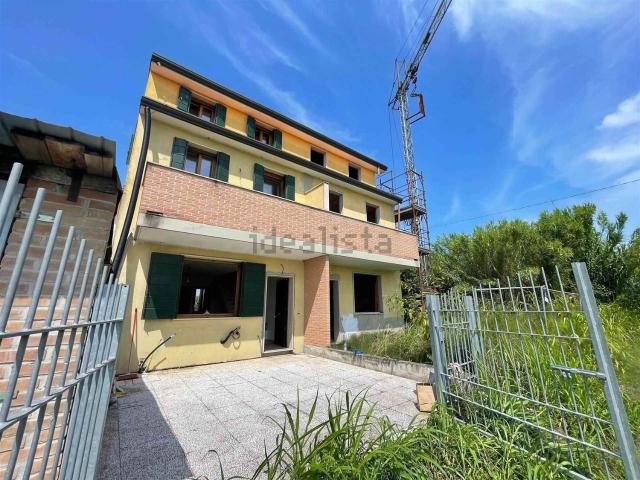 Villetta a schiera in vendita di 123 m² in Via Canal di Valle, 463