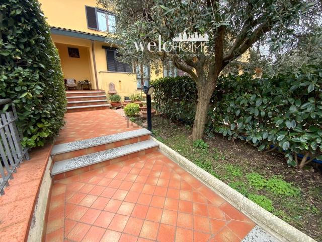 Villetta a schiera in vendita di 123 m² in Via Carraia