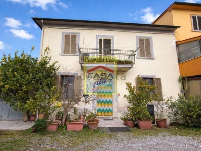 Villetta a schiera in vendita di 123 m² in Via di Camone