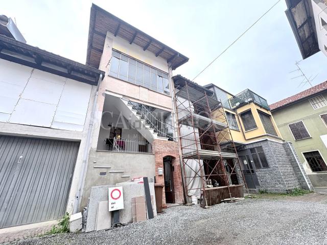 Villetta a schiera in vendita di 123 m² in Via Monte Mucrone, 40
